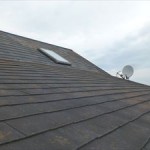 雨漏りしている屋根