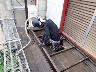 船橋市雨漏り改修工事ベランダ撤去005