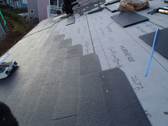 袖ヶ浦市　屋根葺き替え工事　屋根材の設置