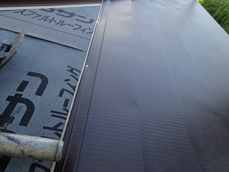 袖ヶ浦市 屋根カバー工法　ヒランビー200を設置