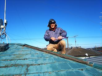 今日は快晴　屋根工事も捗ります