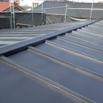 川崎市高津区で瓦棒屋根をガルバリウム鋼板で葺き替え工事