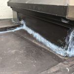 江戸川区増築した屋根のトップライトから雨漏り