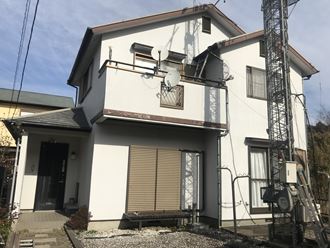 長生郡白子町で屋根の破損をきっかけに、仮設足場が有る内に屋根外壁塗装をお考えになりました、施工前写真