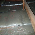 断熱材に雨染み