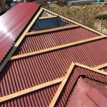芝山町山中でトタン屋根のカバー工法