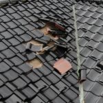 外れたり、割れたり強いる瓦