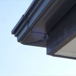 千葉市花見川区　雨樋の割れ