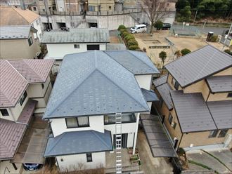 松戸市平賀で劣化の症状が出ているスレート屋根をスーパーガルテクトでカバー工事を行いました、施工前写真