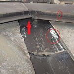 釘抜け　谷板金劣化