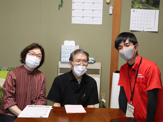 最後にお客様と街の屋根やさんスタッフで撮影