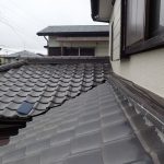 雨漏りが発生した築30年の瓦屋根の住宅