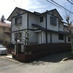 軒天に穴が空いてしまったお住まい