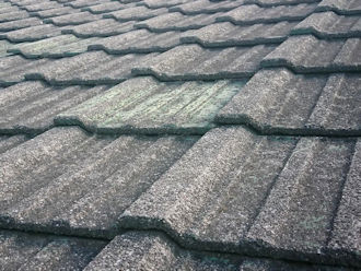 プレスセメント瓦 表面がザラザラ