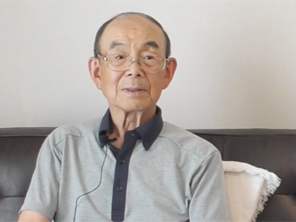 インタビュー中のY様