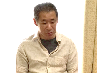 インタビュー中のO様