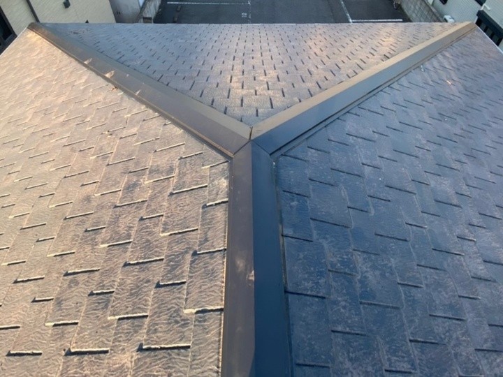 新規の「棟板金」を設置