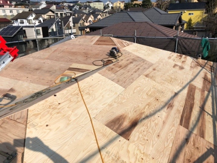 新規野地板の重ね張り