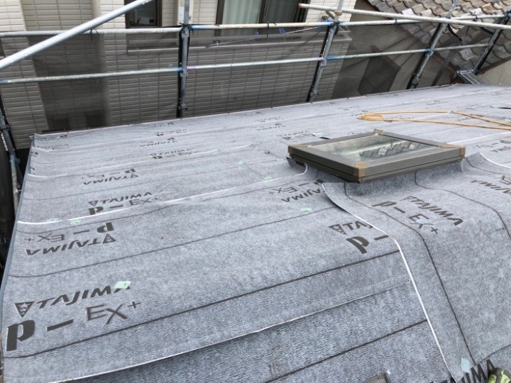 防水紙（ルーフィング）の施工