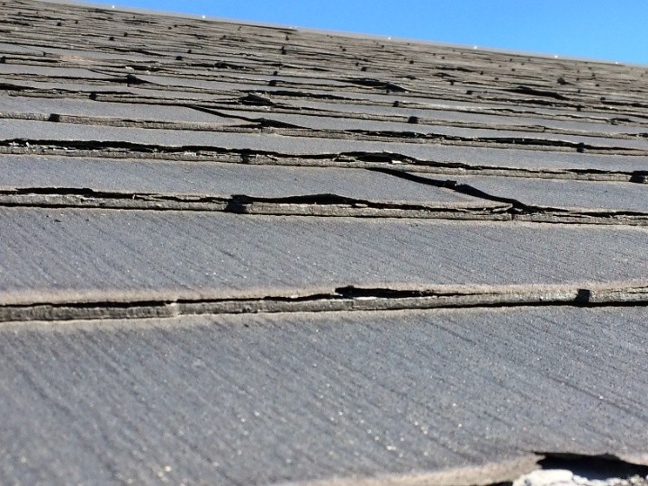 積層部分の大きな浮きと反り