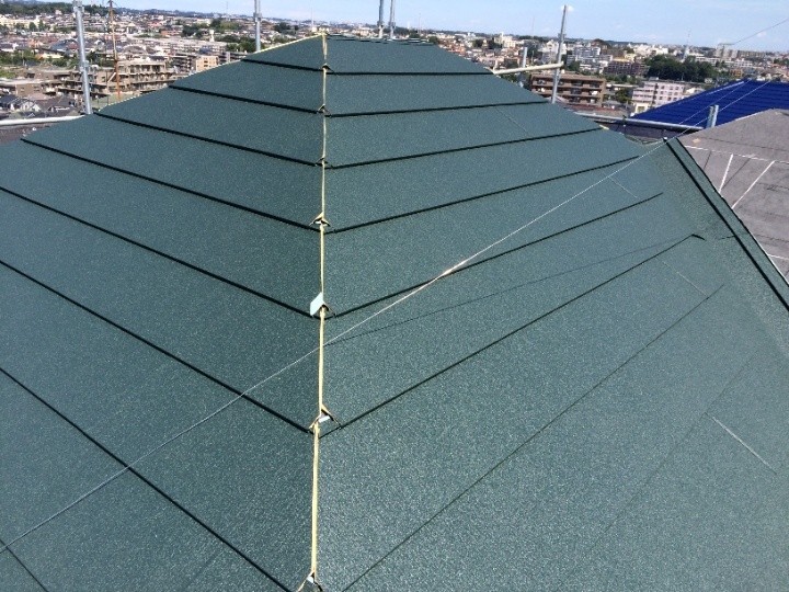 スーパーガルテクト本体の施工