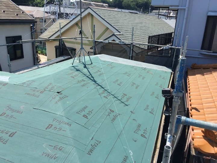 防水紙の施工
