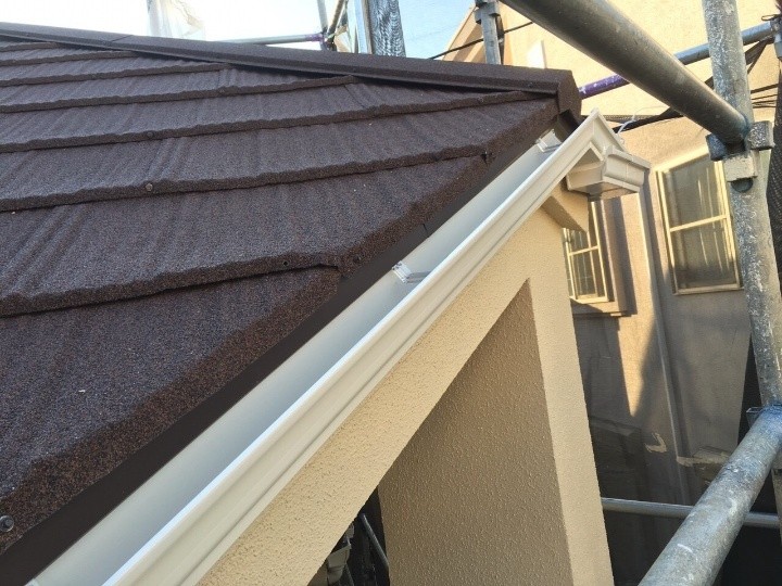 軒先の納め直しと雨樋の調整