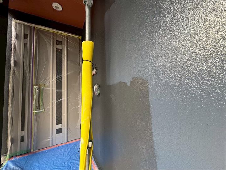 玄関周りの安全養生も徹底します