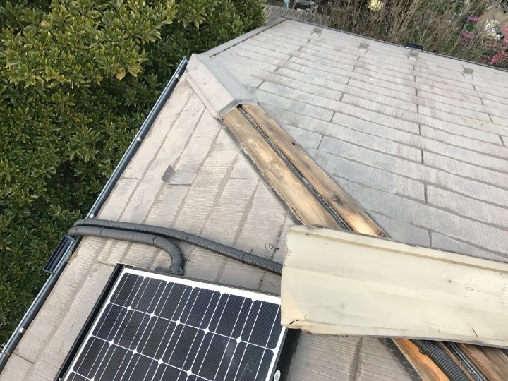 捲れた棟板金の確認