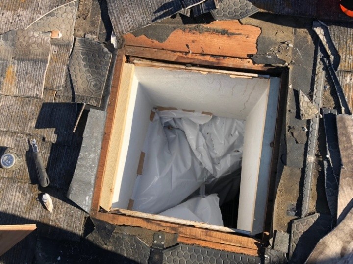 トップライト撤去と開口部処理