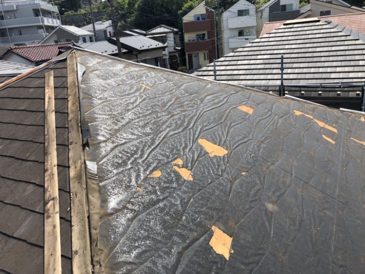 既存屋根材の撤去