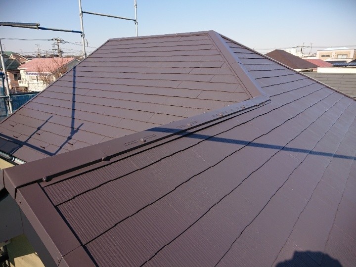 塗装が完了した屋根の外観