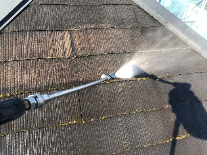 屋根の高圧洗浄