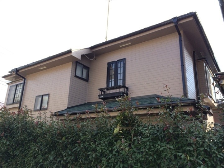 エスケープレミアムシリコンを用いた外壁塗装工事が無事に終了した住宅