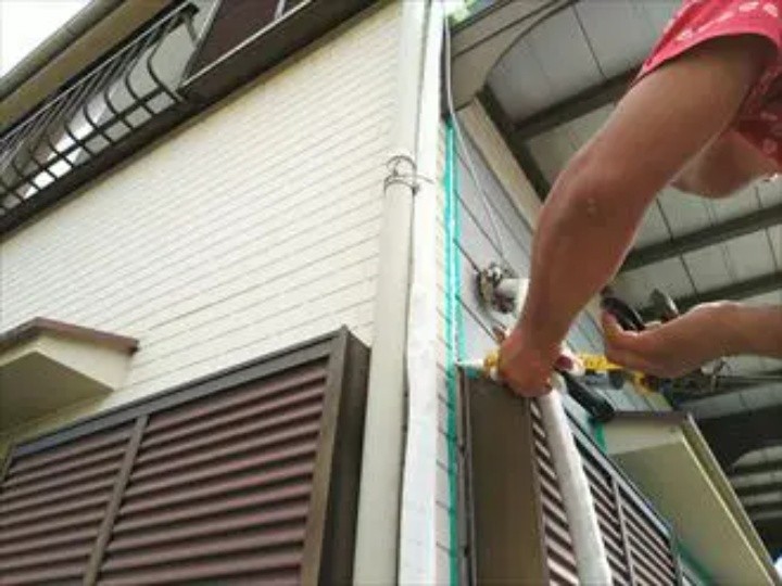 シーリング材を充填