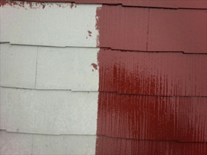 屋根塗装工事（下塗り・中塗り）