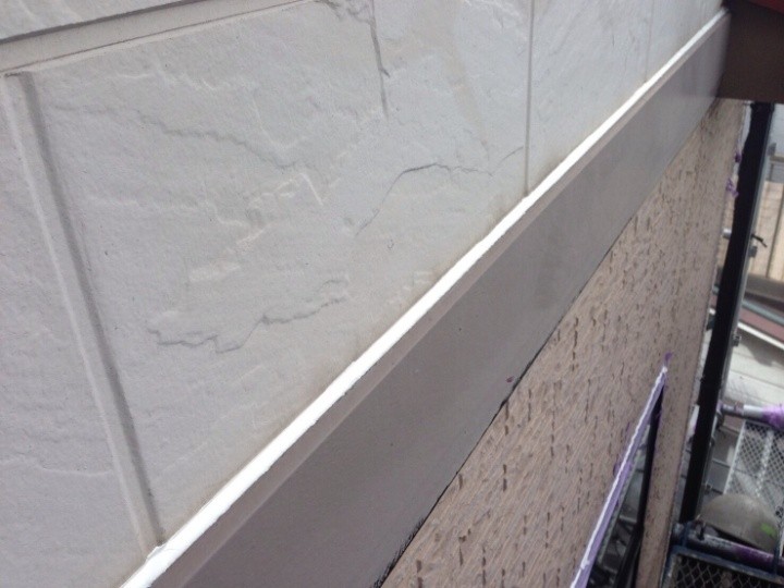 幕板のシーリング補修作業後の状態