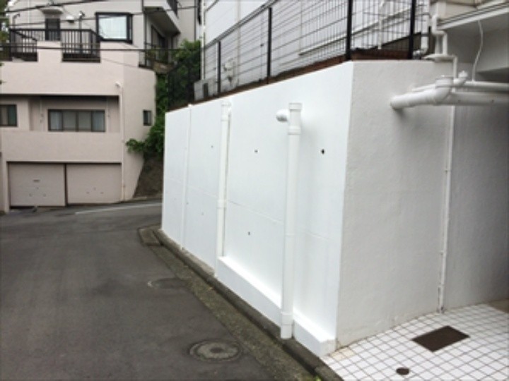 ＩＰヨウヘキコートを用いた擁壁塗装工事後のお住まい