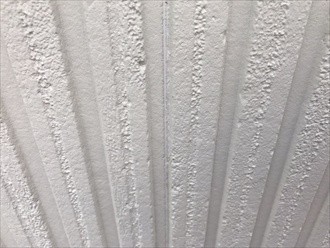 継ぎ目もコーキング材を充填