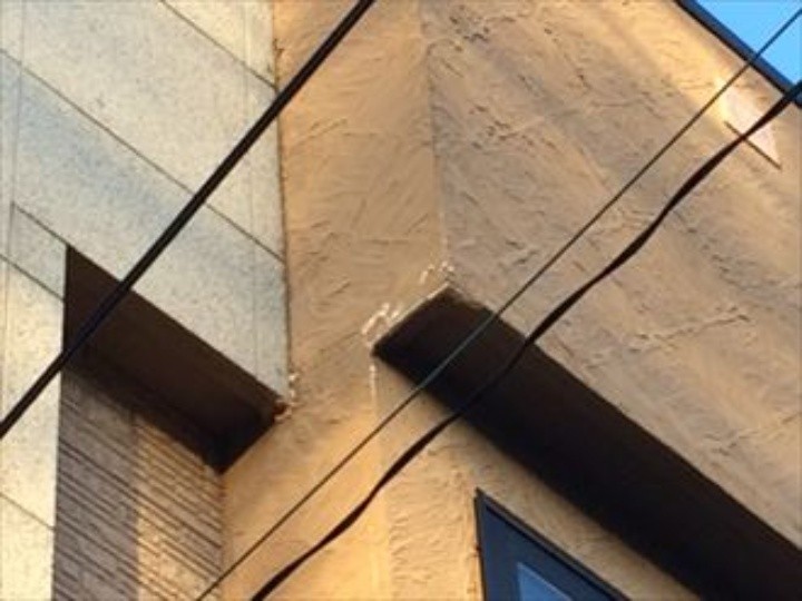 屋根外壁塗装工事とサイディング張替工事前の建物