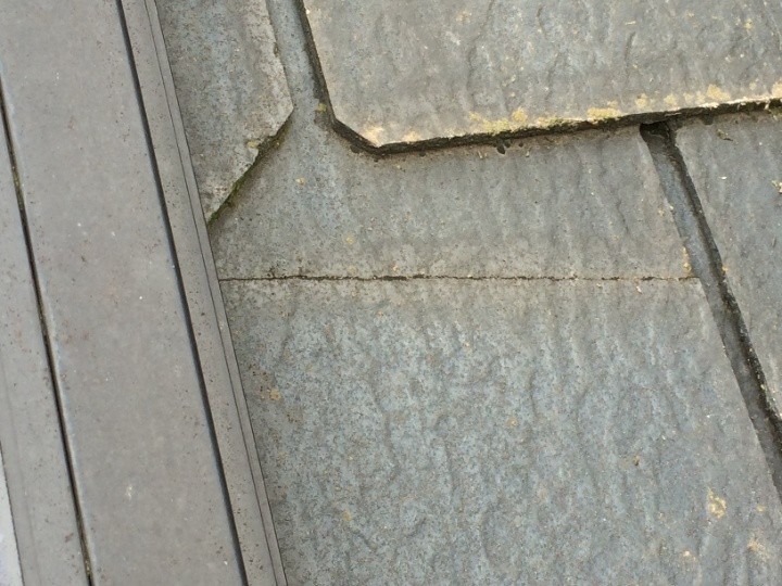 スレートのひび割れ