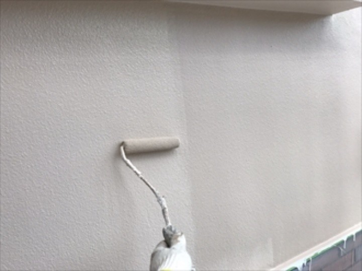 外壁塗装工事（上塗り）