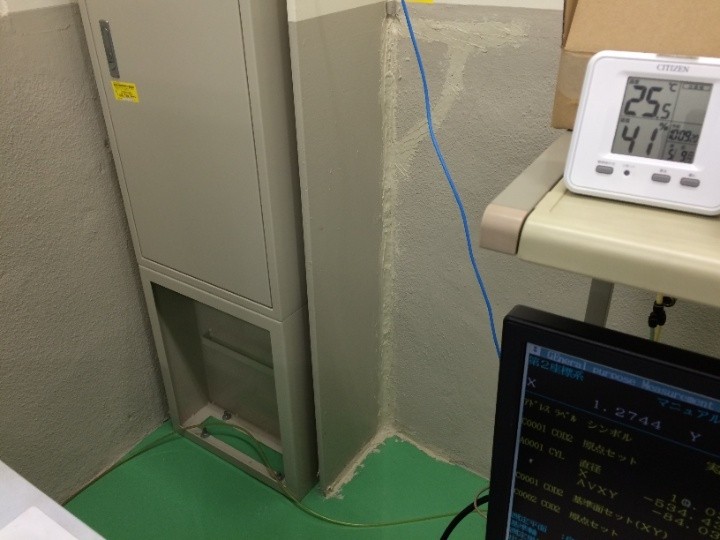 屋内の雨漏り箇所を点検調査