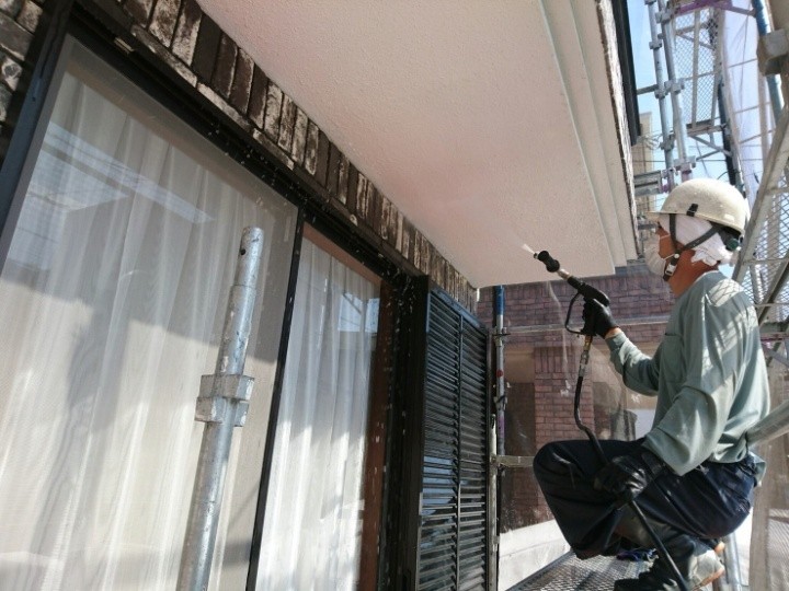 外壁の高圧洗浄