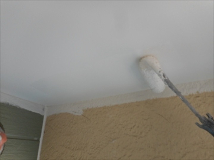 付帯部塗装工事（中塗り・上塗り）