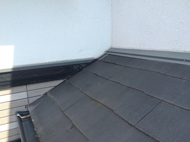 劣化した屋根部