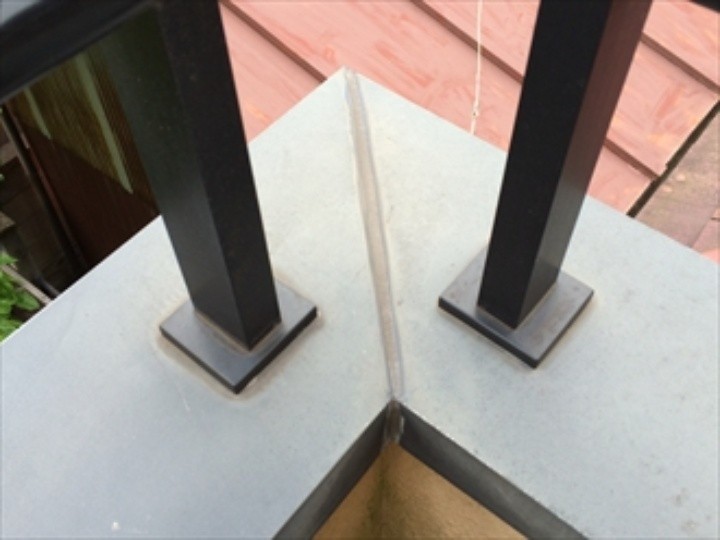 バルコニーの笠木