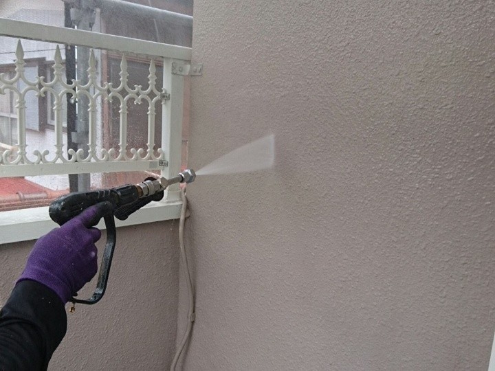 外壁の高圧洗浄