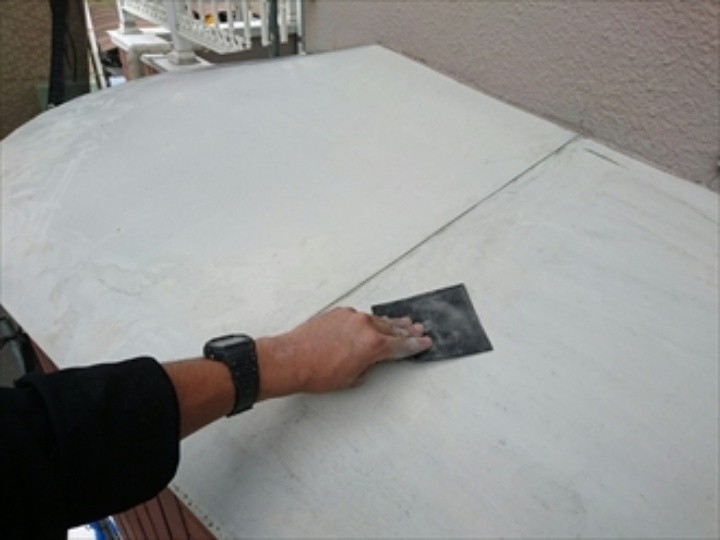 鉄部にサンドペーパーを使用