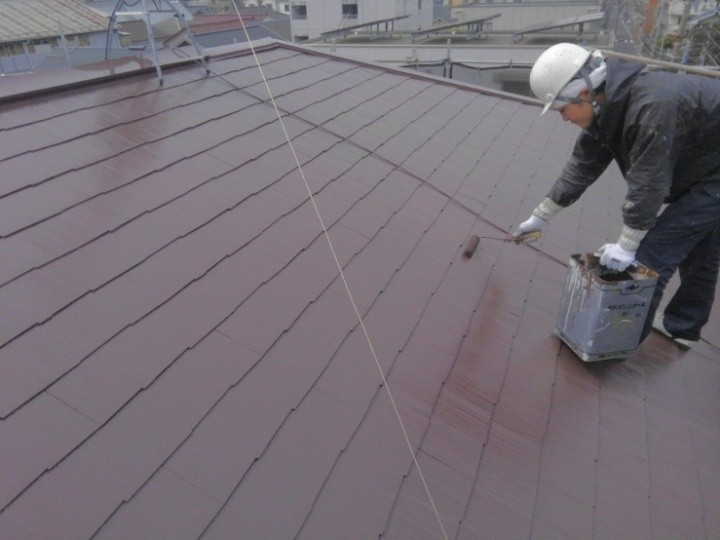 屋根塗装工事（上塗り）